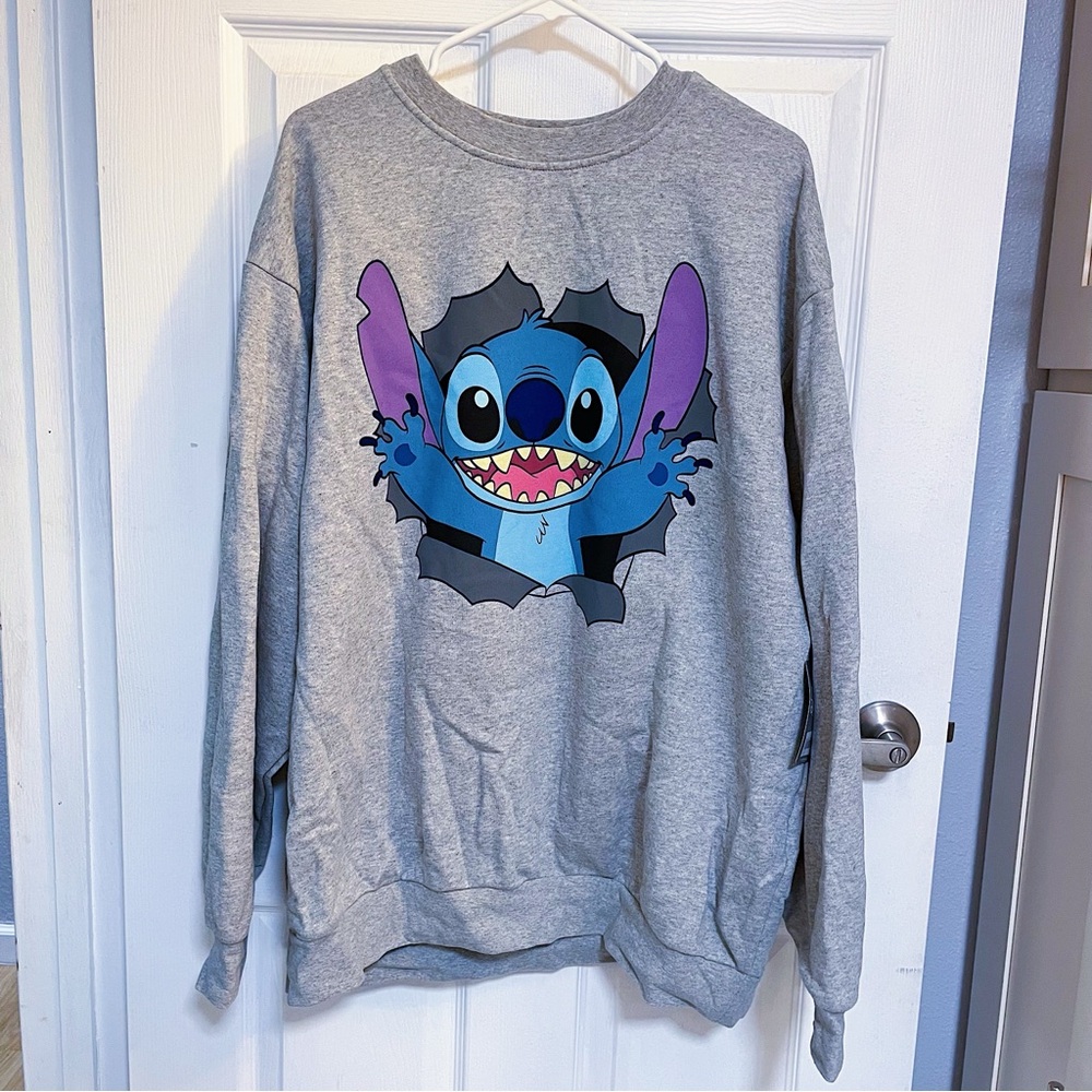 NWT 👾 Disney Stitch Sweatshirt Crewneck